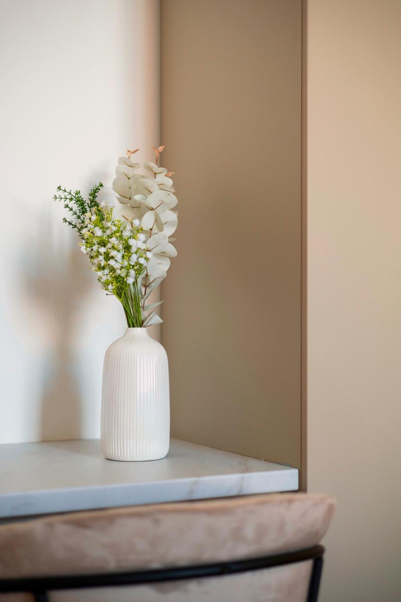 Exclusive Central 3Bedrm Stylish Residence By Prestige Homes Budapest Exteriör bild
